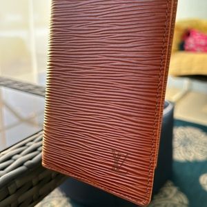 EUC orange/brown LV epi pocket organizer